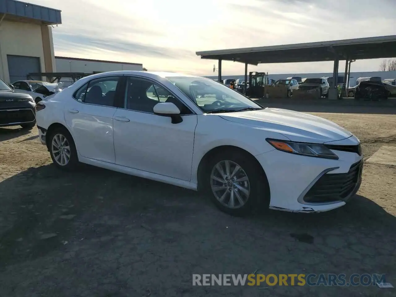 4 fotografías del automóvil dañado 4T1C11AK7MU590157 TOYOTA CAMRY 2021