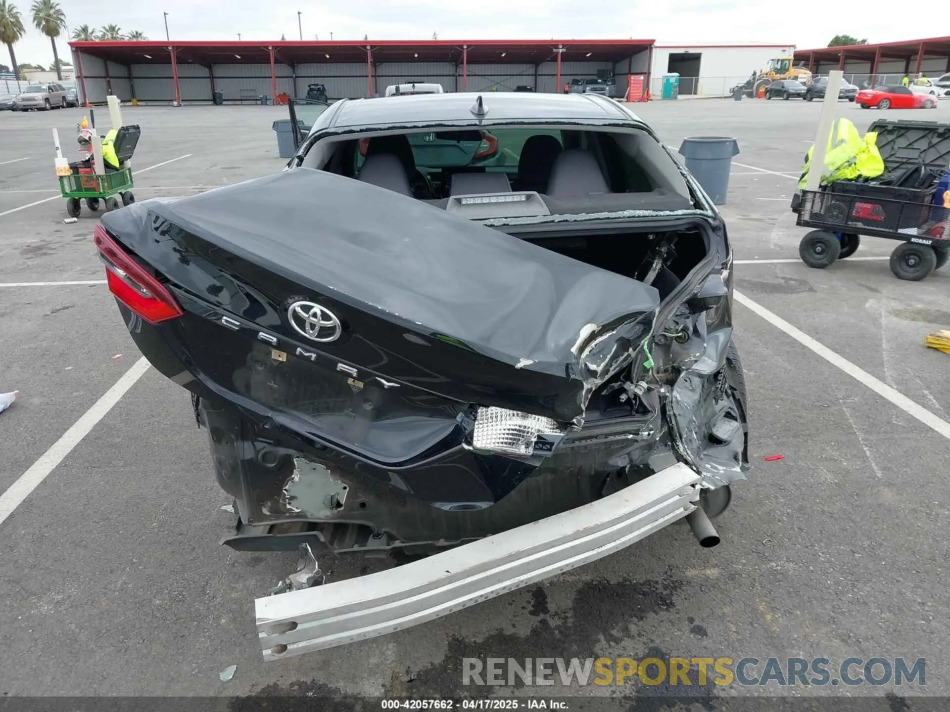 16 fotografías del automóvil dañado 4T1C11AK8MU421894 TOYOTA CAMRY 2021