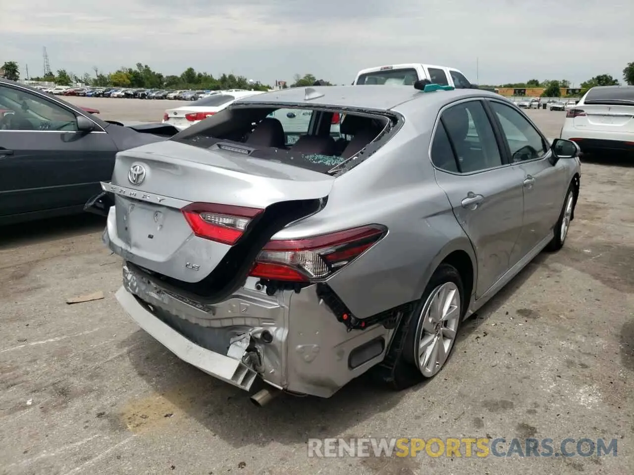 4 fotografías del automóvil dañado 4T1C11AK8MU553120 TOYOTA CAMRY 2021