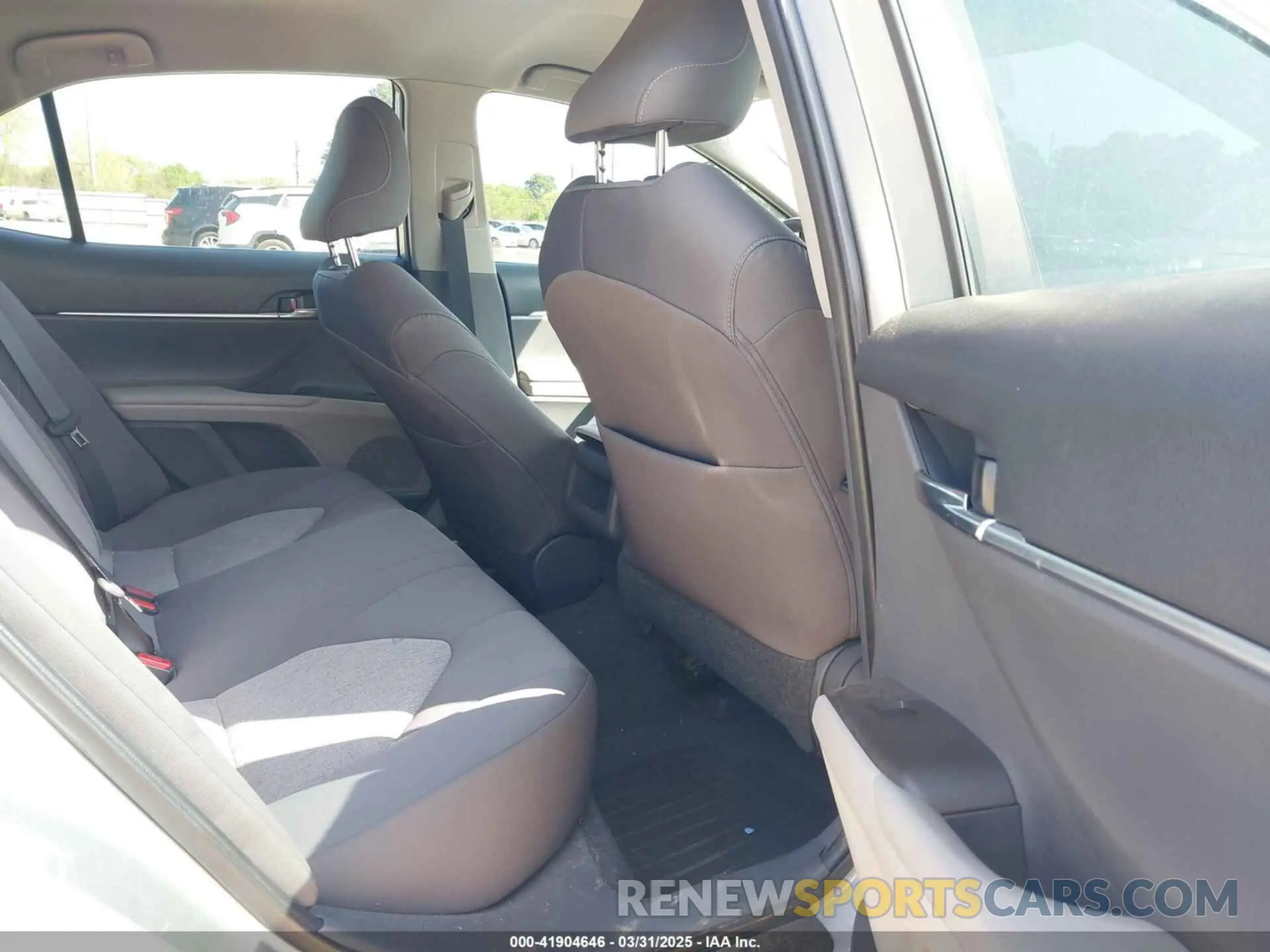 8 fotografías del automóvil dañado 4T1C11AK9MU406563 TOYOTA CAMRY 2021