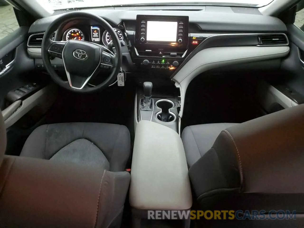 8 fotografías del automóvil dañado 4T1C11AK9MU427834 TOYOTA CAMRY 2021