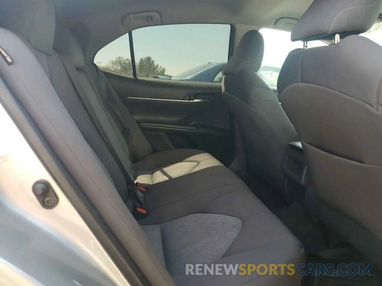 10 fotografías del automóvil dañado 4T1C11AK9MU529229 TOYOTA CAMRY 2021