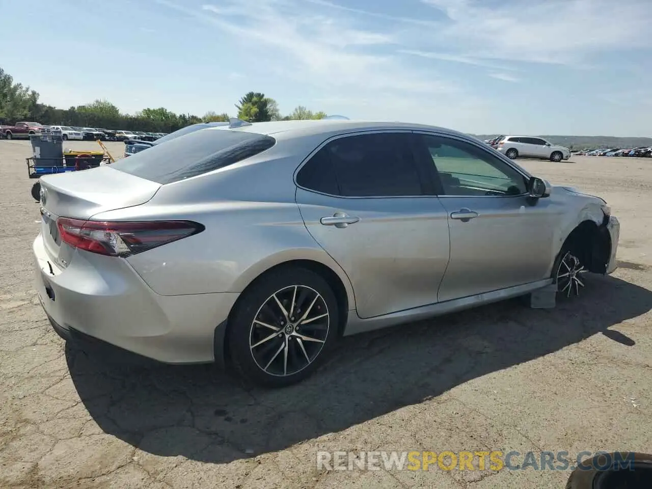 3 fotografías del automóvil dañado 4T1C11AK9MU529229 TOYOTA CAMRY 2021