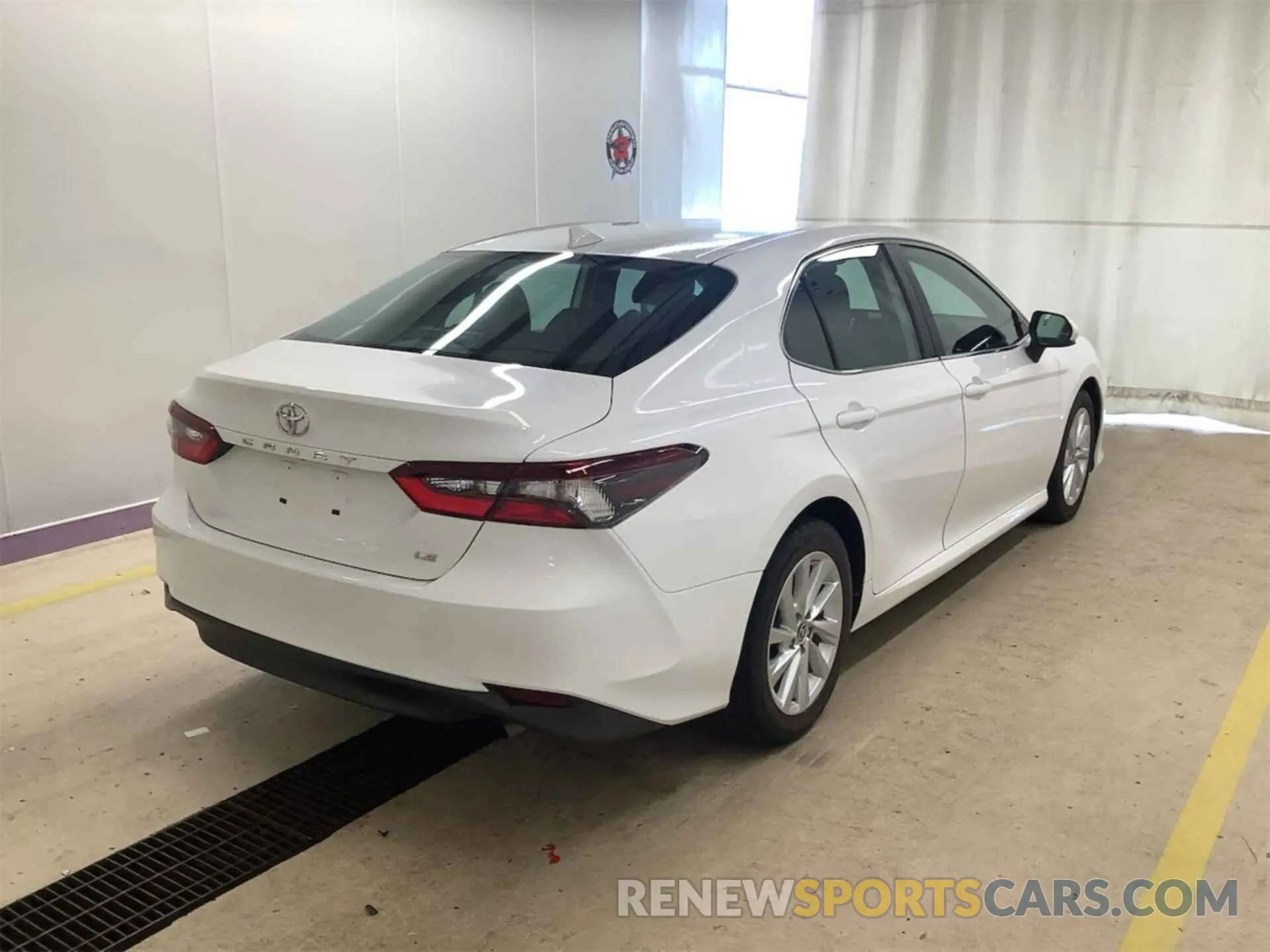 25 fotografías del automóvil dañado 4T1C11AK9MU553207 TOYOTA CAMRY 2021