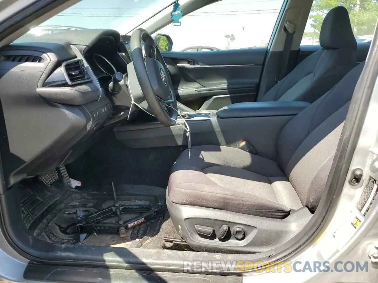 7 fotografías del automóvil dañado 4T1C11AK9MU562778 TOYOTA CAMRY 2021