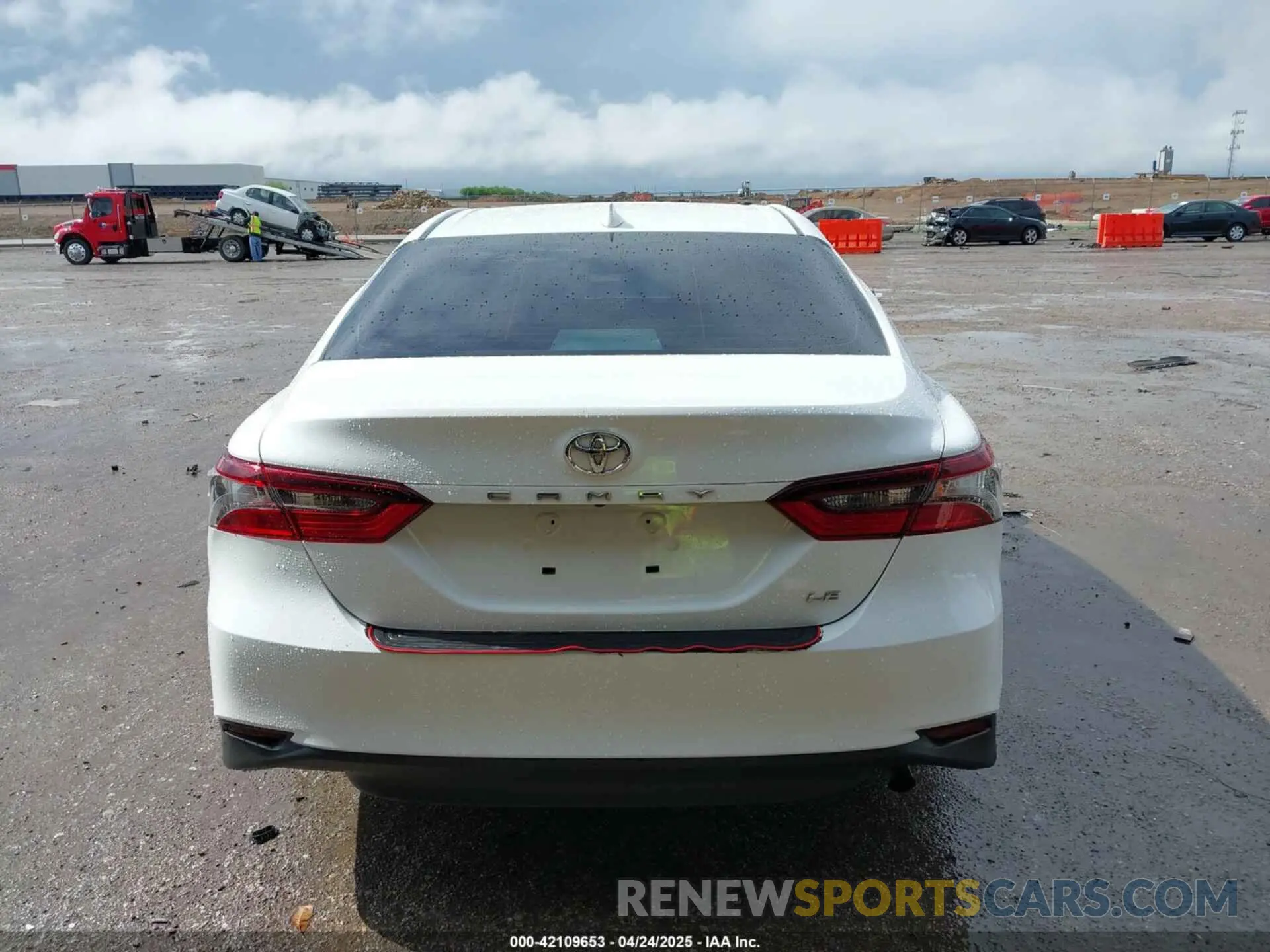 16 fotografías del automóvil dañado 4T1C11AK9MU568208 TOYOTA CAMRY 2021