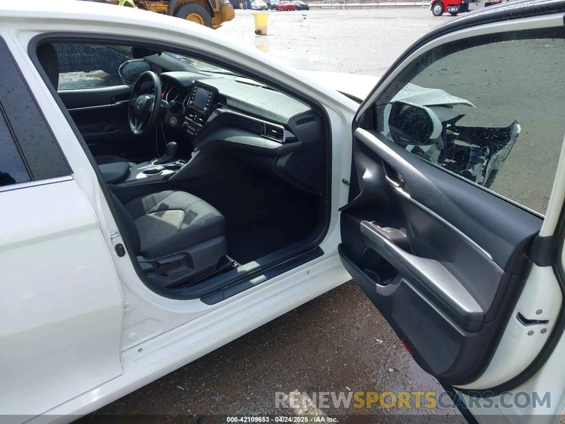 5 fotografías del automóvil dañado 4T1C11AK9MU568208 TOYOTA CAMRY 2021