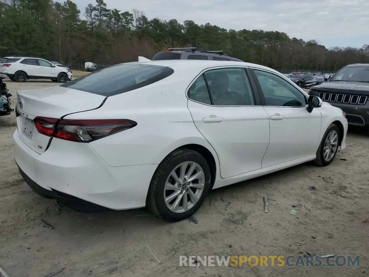 3 fotografías del automóvil dañado 4T1C11AKXMU590010 TOYOTA CAMRY 2021