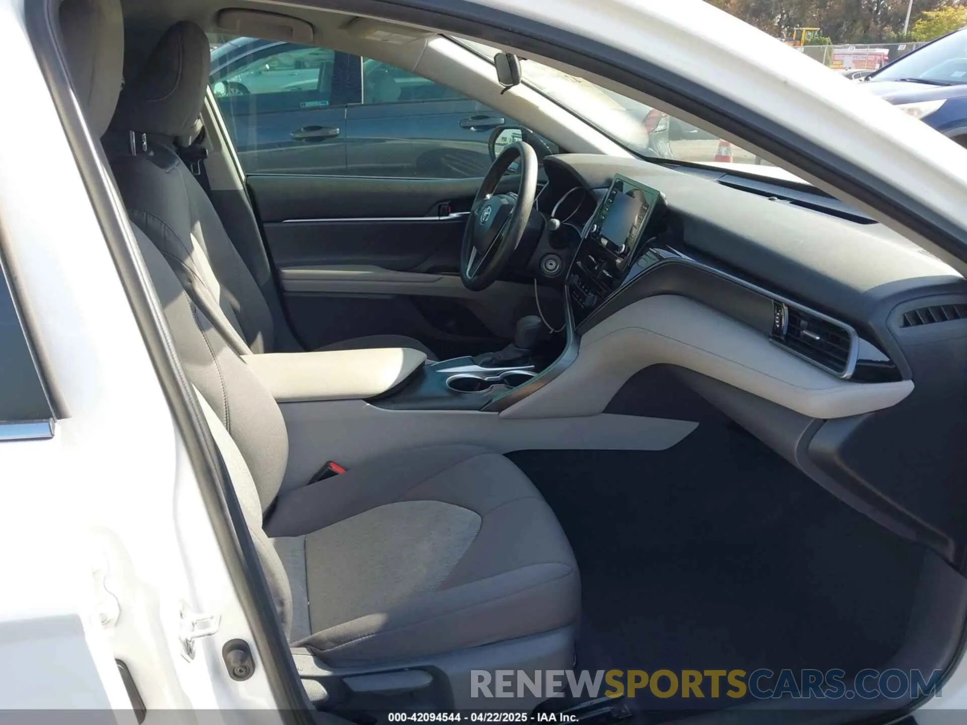 5 fotografías del automóvil dañado 4T1C11AKXMU597300 TOYOTA CAMRY 2021