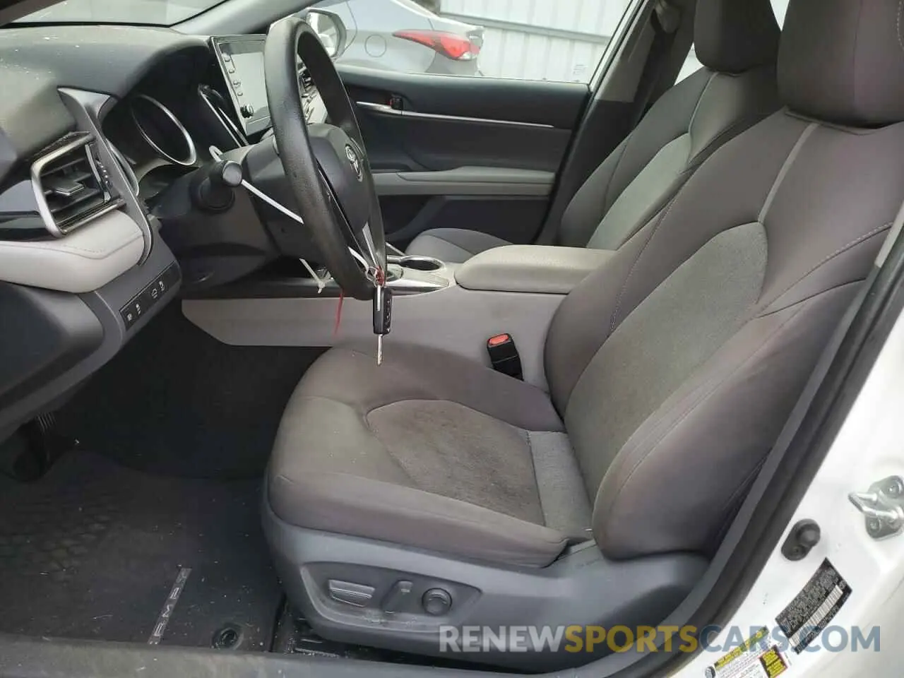 7 fotografías del automóvil dañado 4T1C11AKXMU602141 TOYOTA CAMRY 2021