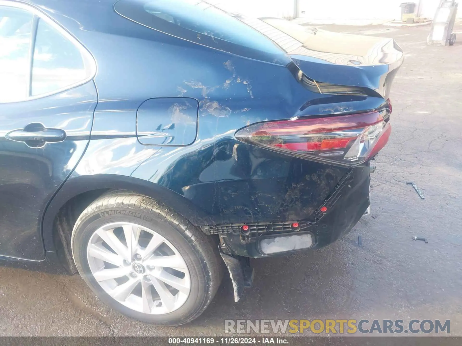 18 fotografías del automóvil dañado 4T1C11BK1MU024297 TOYOTA CAMRY 2021