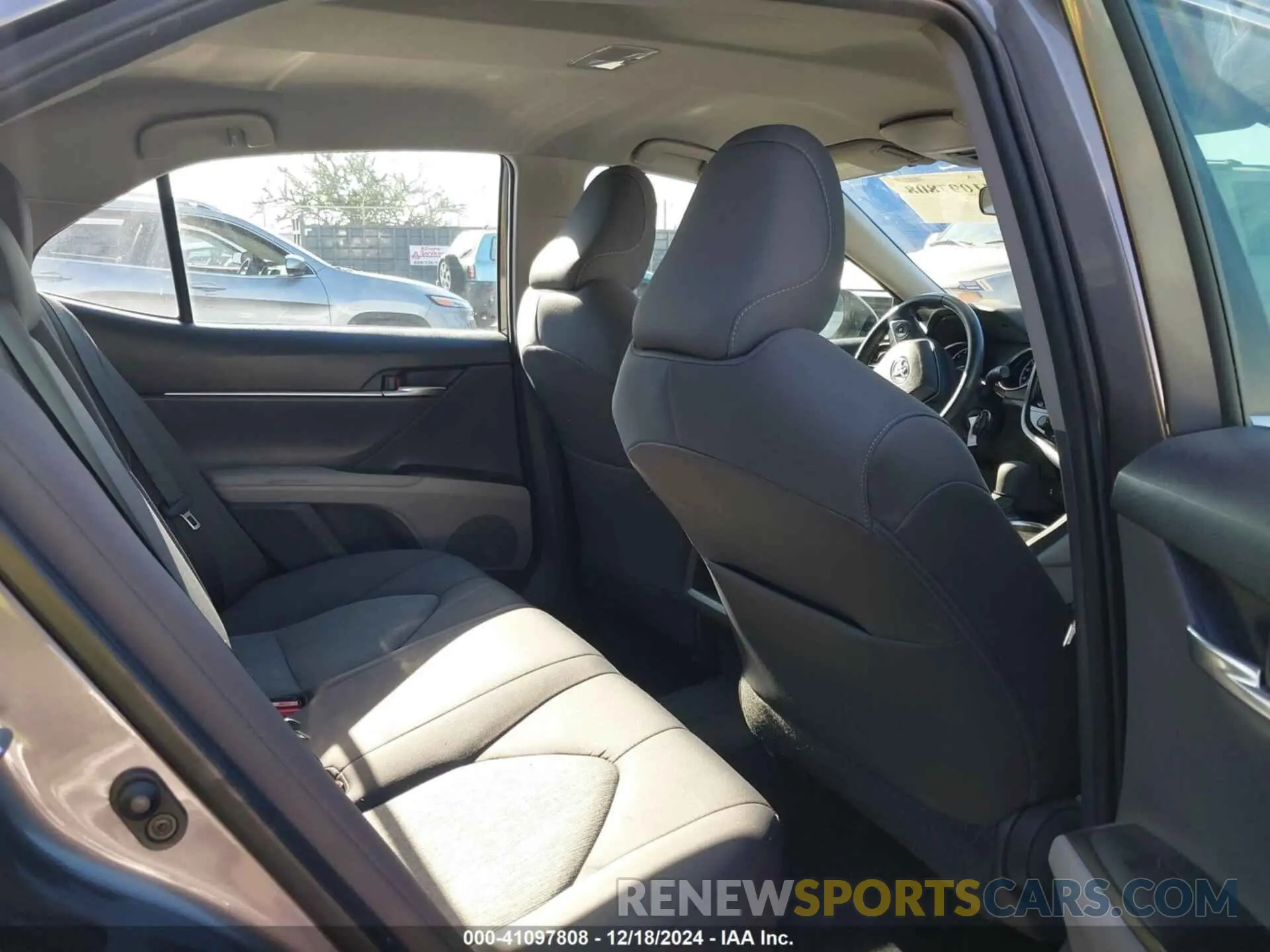 8 fotografías del automóvil dañado 4T1C11BK2MU042243 TOYOTA CAMRY 2021