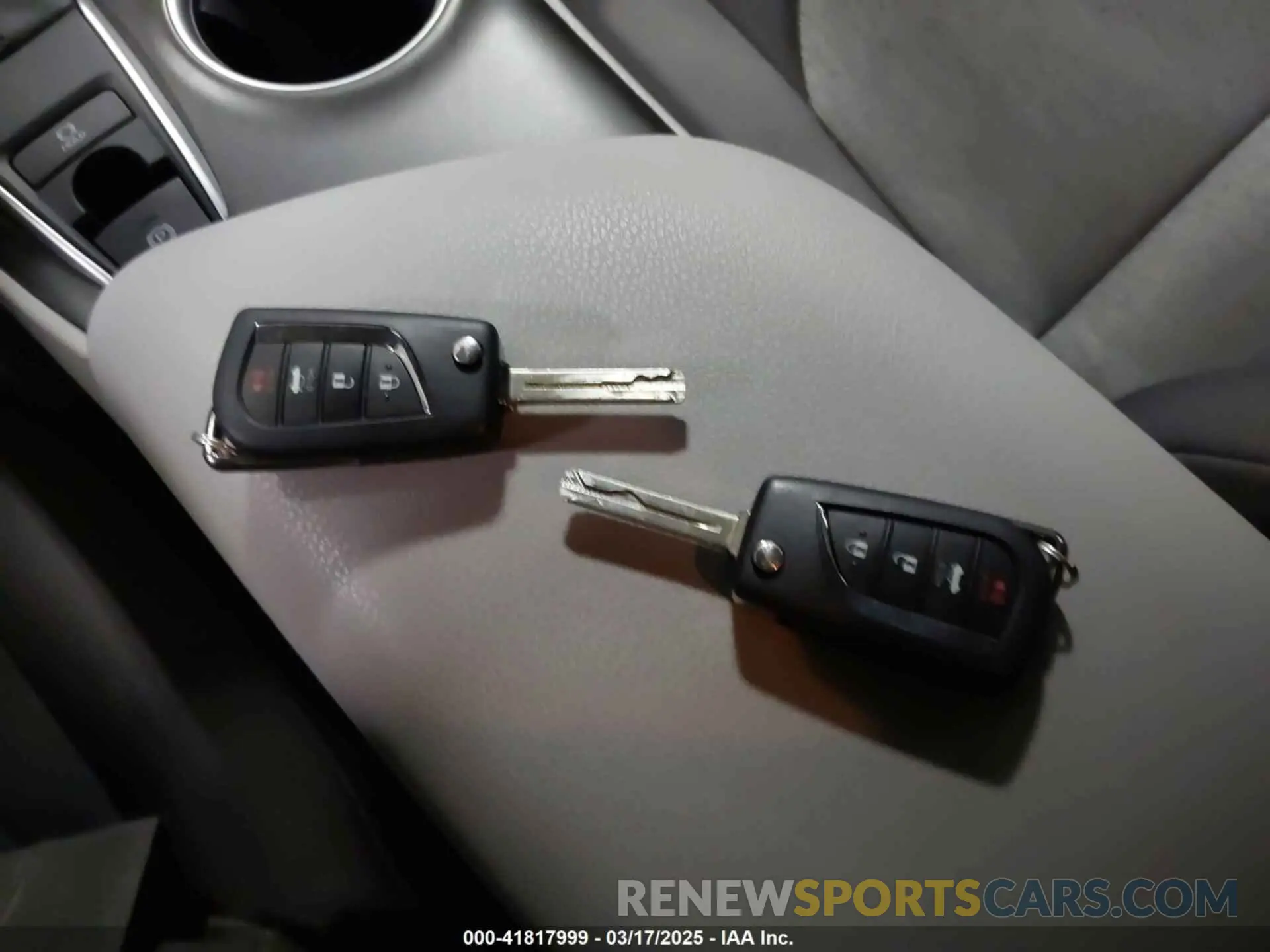 11 fotografías del automóvil dañado 4T1C11BK4MU023001 TOYOTA CAMRY 2021