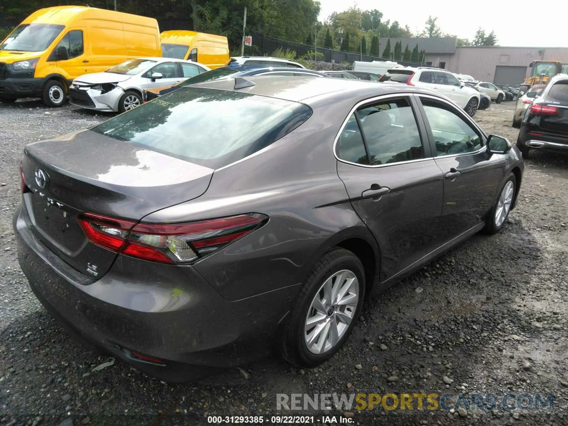 4 fotografías del automóvil dañado 4T1C11BK4MU040316 TOYOTA CAMRY 2021