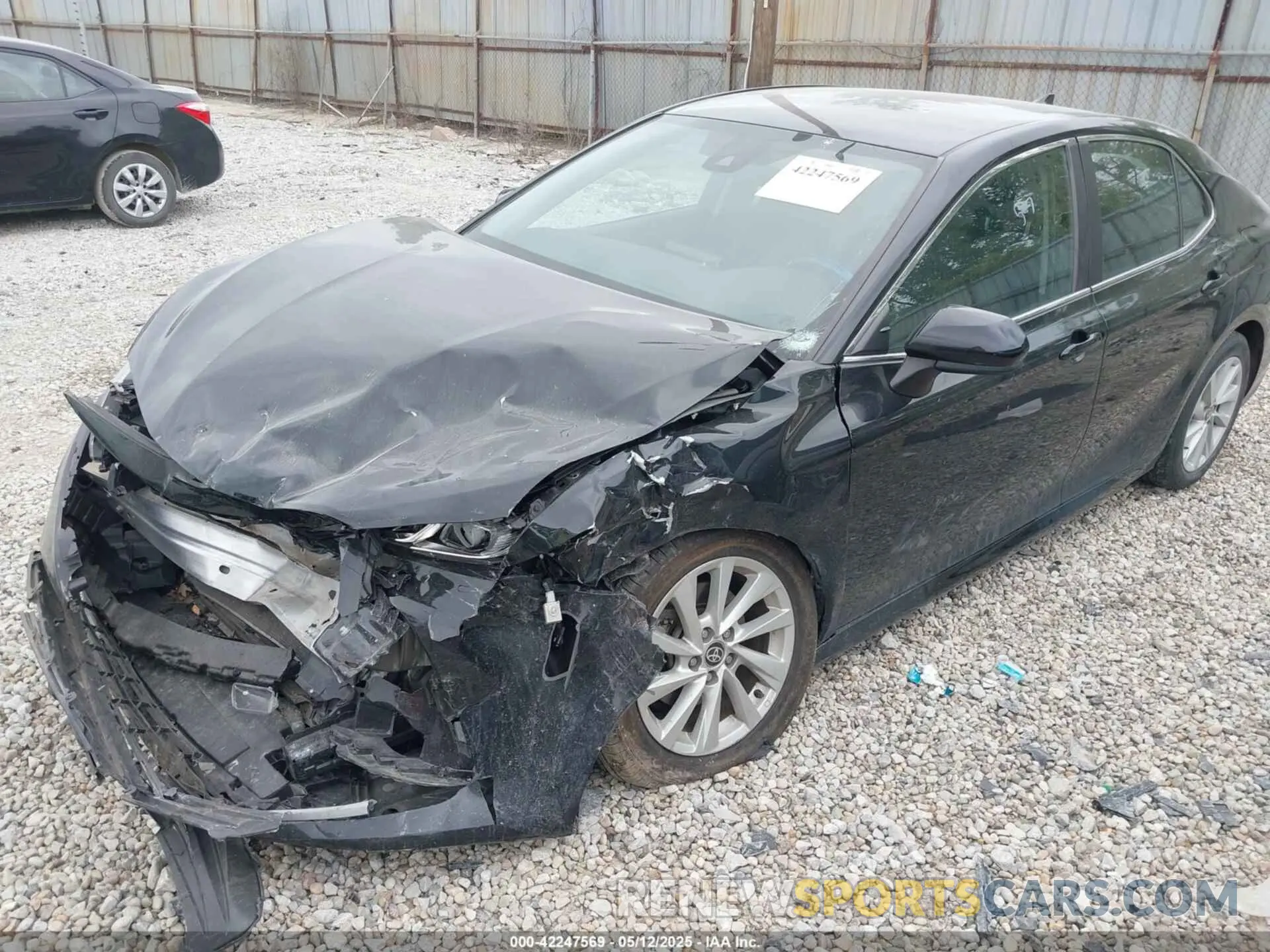 2 fotografías del automóvil dañado 4T1C11BK7MU036762 TOYOTA CAMRY 2021