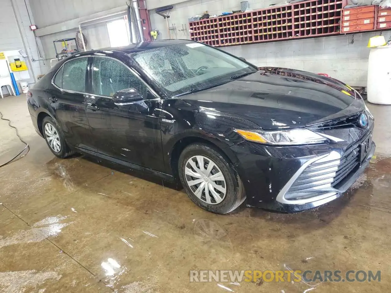 4 fotografías del automóvil dañado 4T1C31AK0MU564512 TOYOTA CAMRY 2021