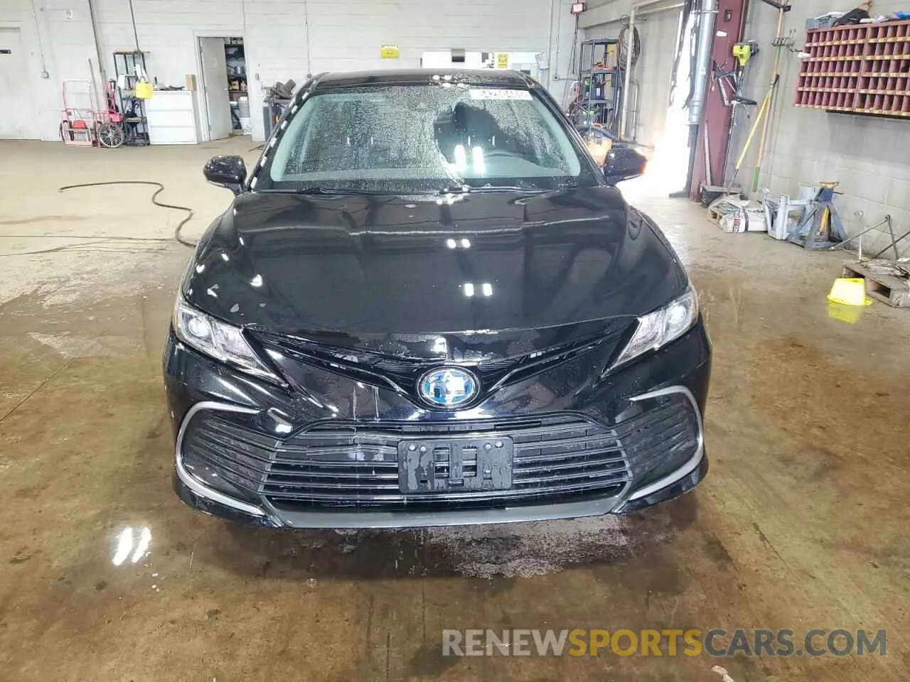 5 fotografías del automóvil dañado 4T1C31AK0MU564512 TOYOTA CAMRY 2021