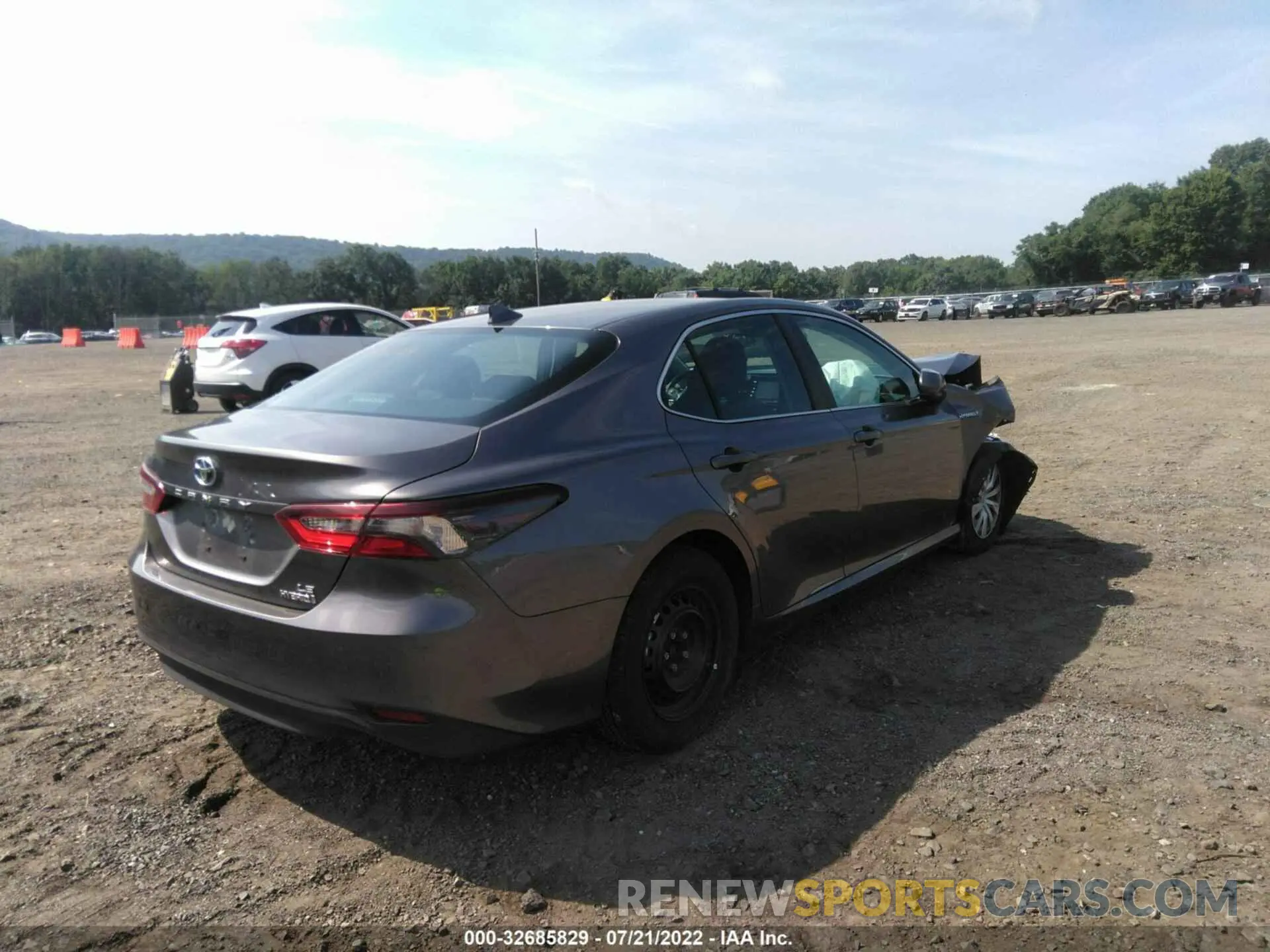 4 fotografías del automóvil dañado 4T1C31AK1MU030256 TOYOTA CAMRY 2021