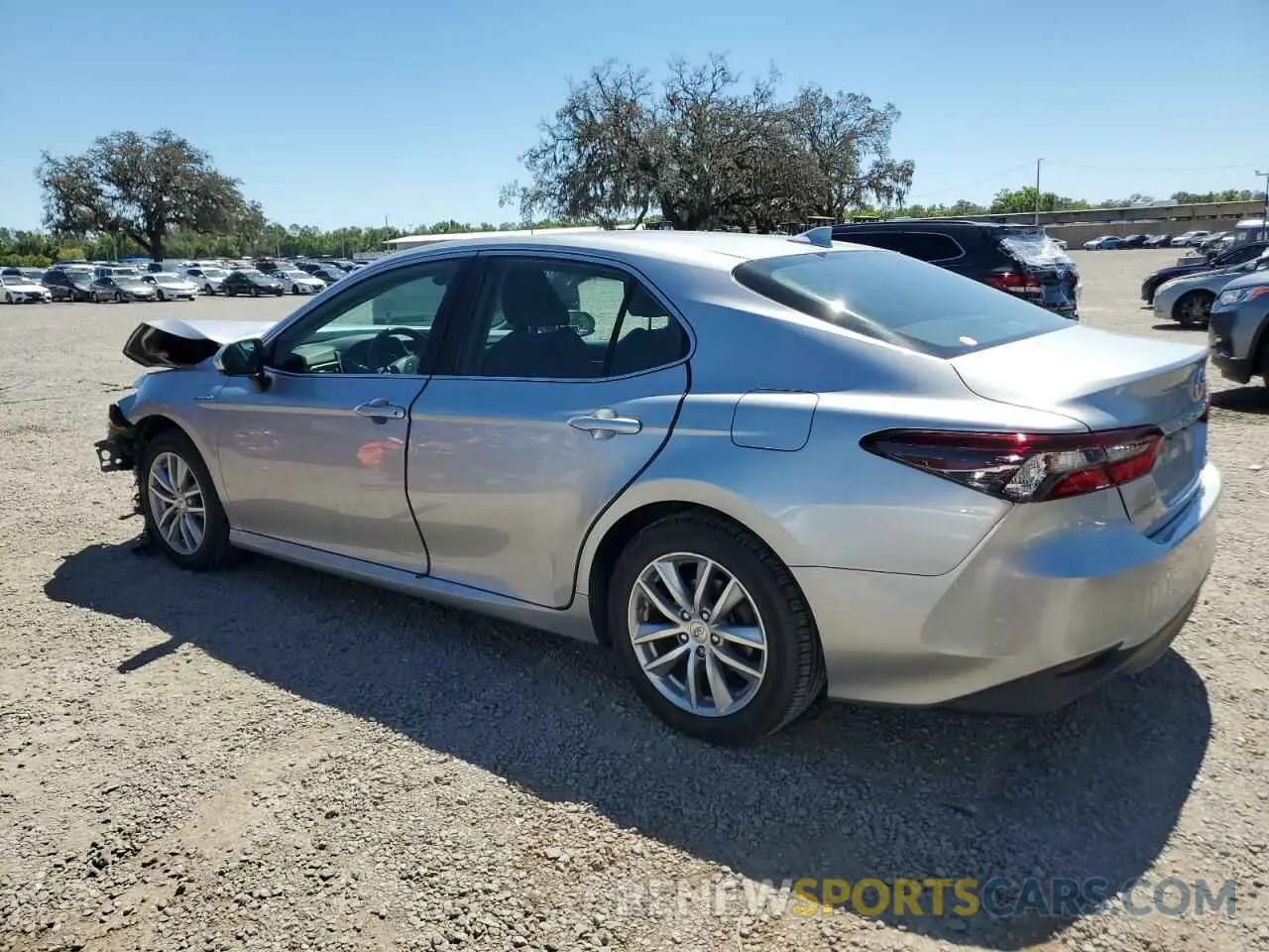 2 fotografías del automóvil dañado 4T1C31AK2MU552510 TOYOTA CAMRY 2021