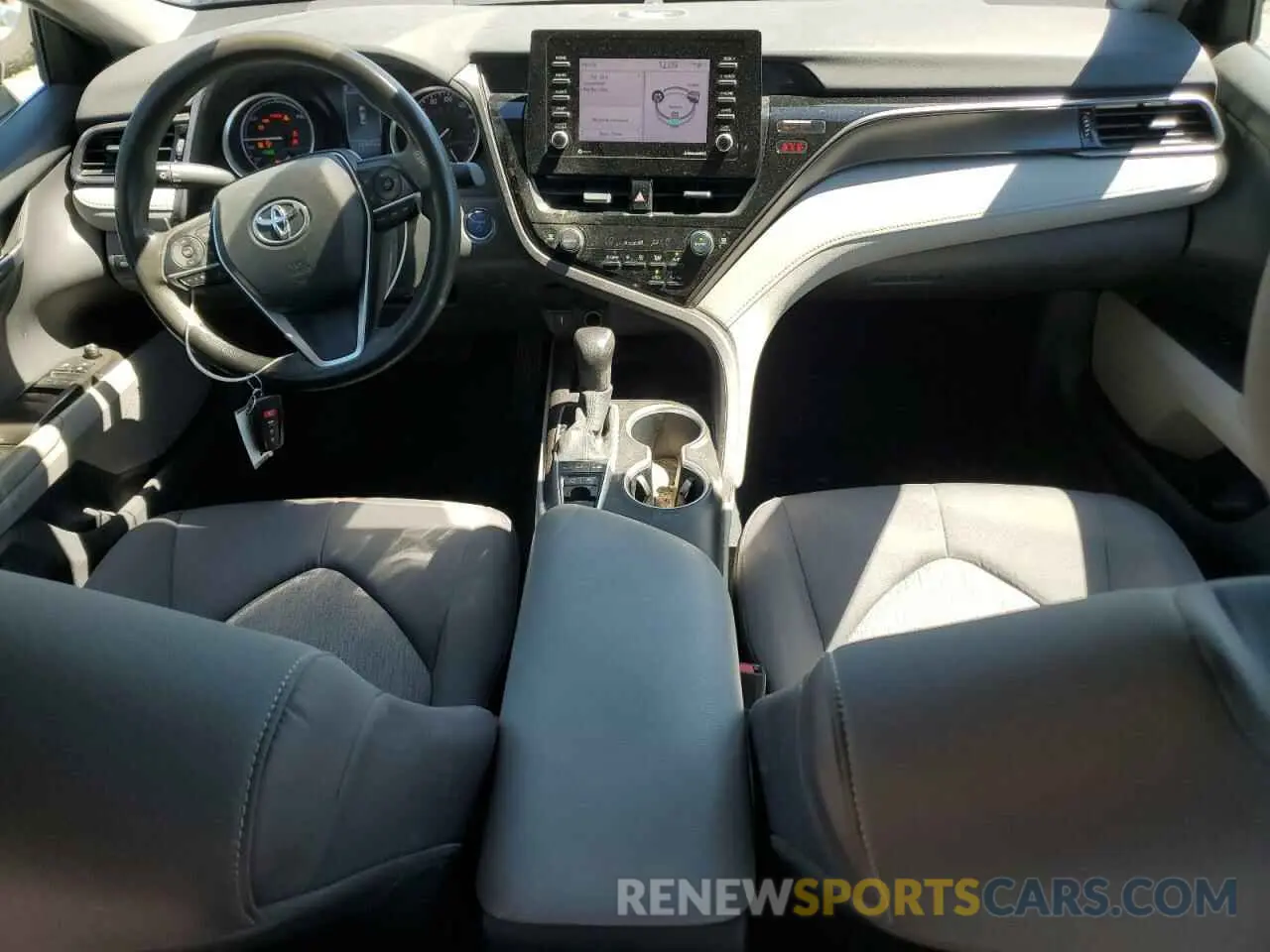 8 fotografías del automóvil dañado 4T1C31AK2MU552510 TOYOTA CAMRY 2021