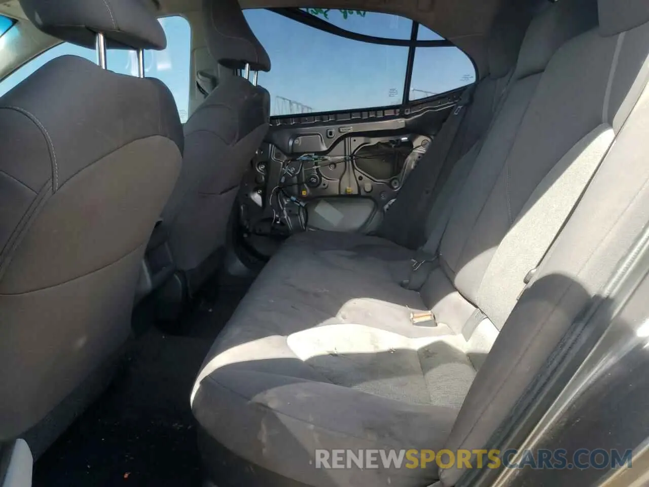 10 fotografías del automóvil dañado 4T1C31AK2MU553138 TOYOTA CAMRY 2021