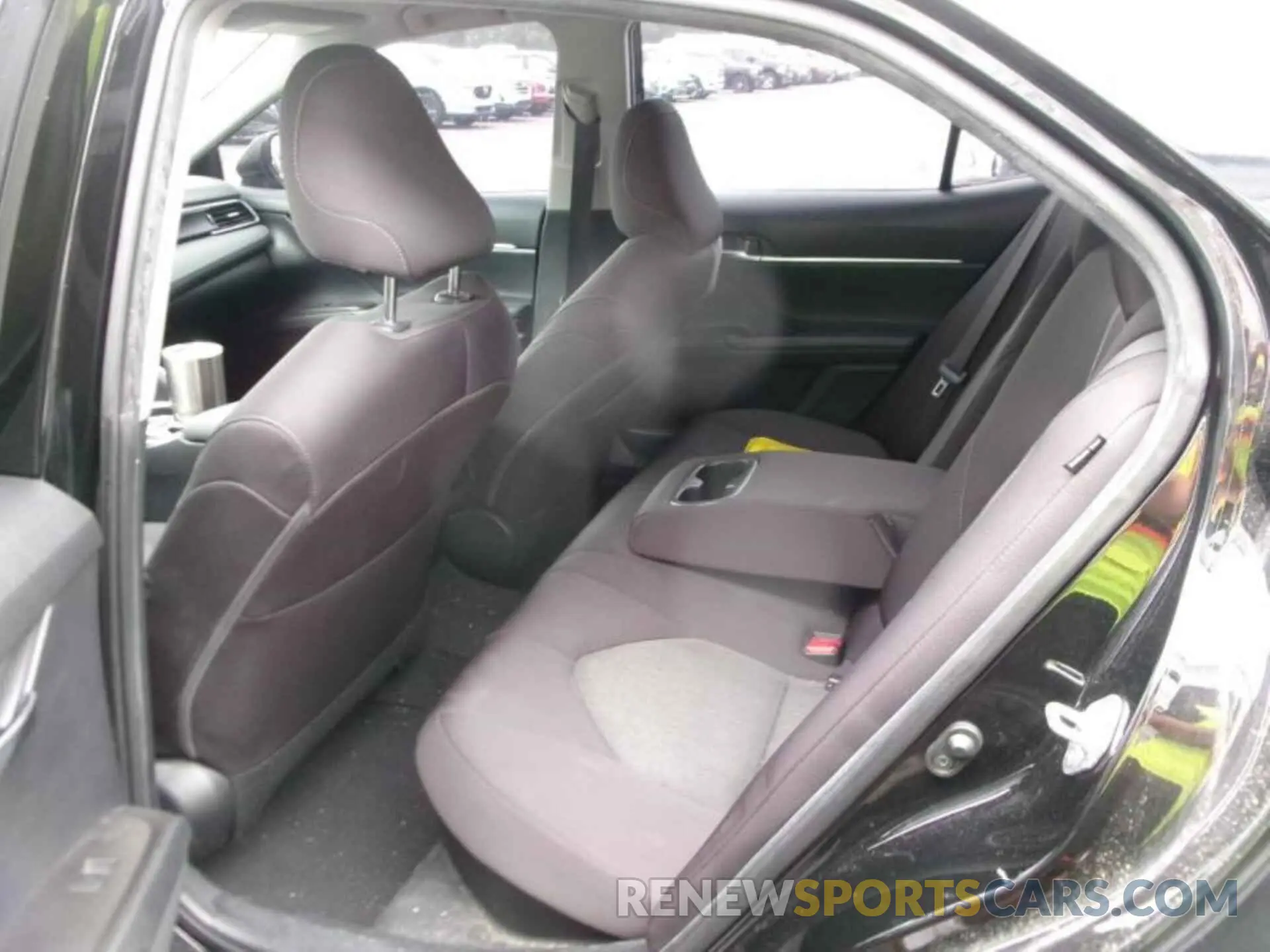 2 fotografías del automóvil dañado 4T1C31AK4MU021003 TOYOTA CAMRY 2021
