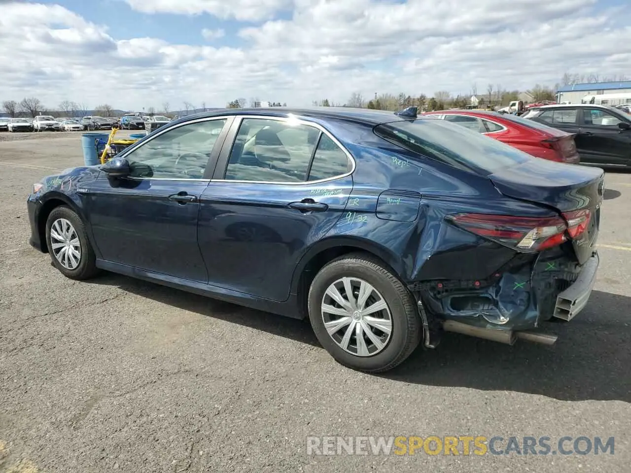 2 fotografías del automóvil dañado 4T1C31AK4MU546790 TOYOTA CAMRY 2021