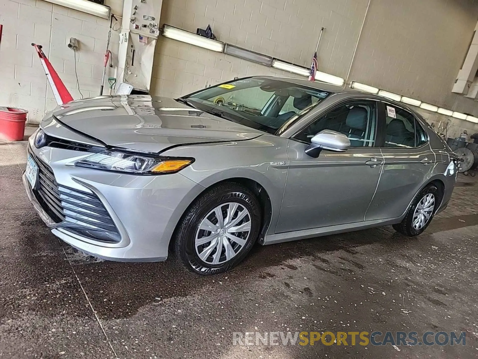 5 fotografías del automóvil dañado 4T1C31AK4MU551407 TOYOTA CAMRY 2021