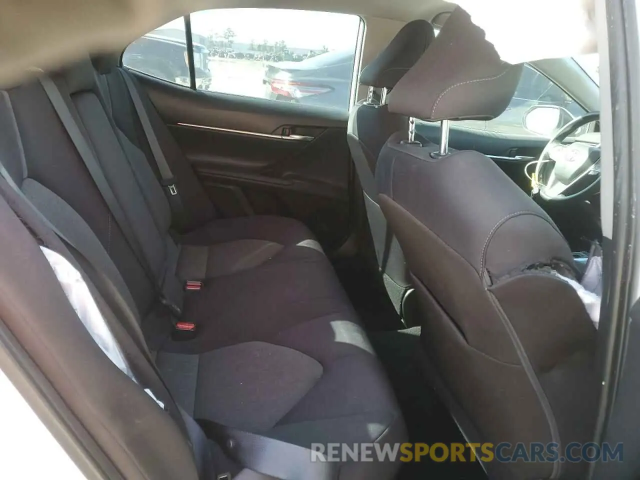 10 fotografías del automóvil dañado 4T1C31AK4MU567753 TOYOTA CAMRY 2021