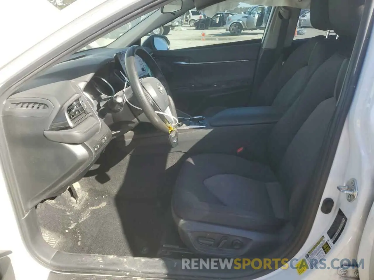 7 fotografías del automóvil dañado 4T1C31AK4MU567753 TOYOTA CAMRY 2021