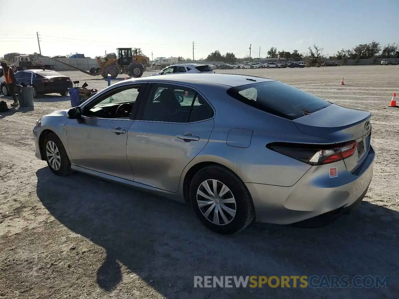 2 fotografías del automóvil dañado 4T1C31AK7MU551353 TOYOTA CAMRY 2021
