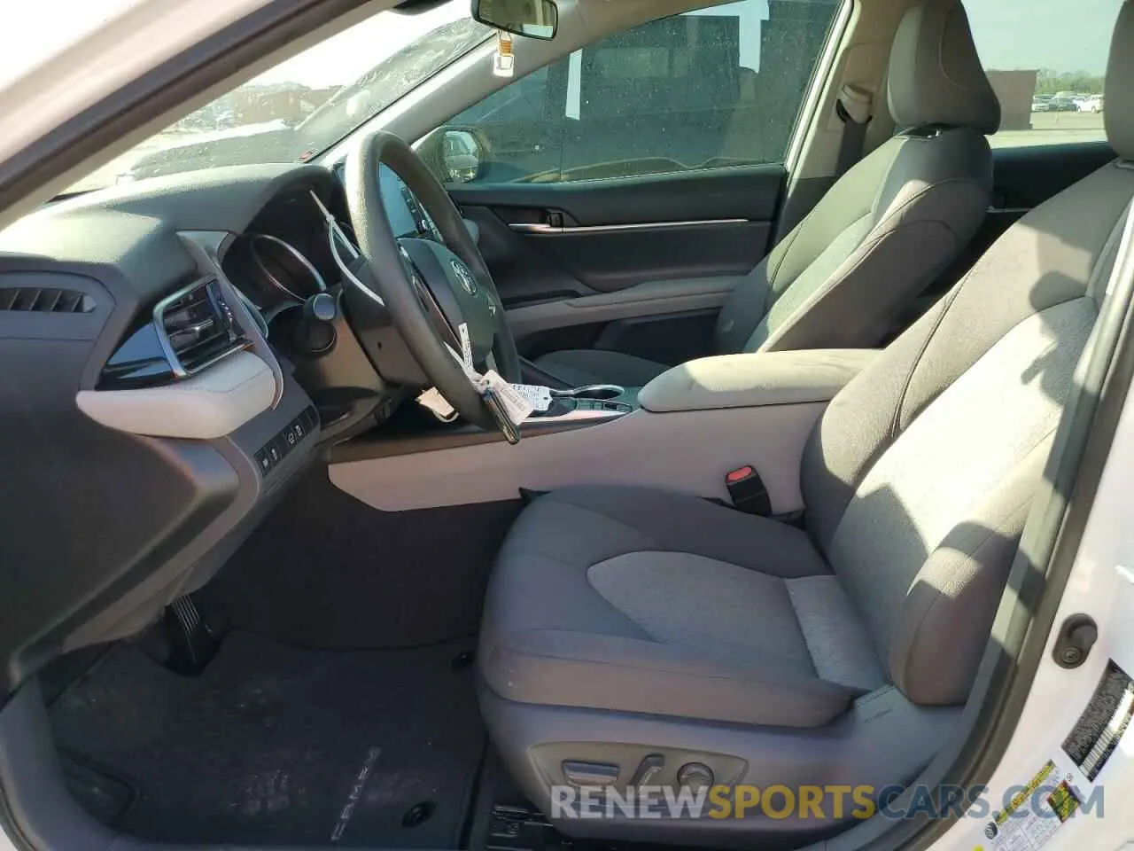 7 fotografías del automóvil dañado 4T1C31AK7MU554480 TOYOTA CAMRY 2021