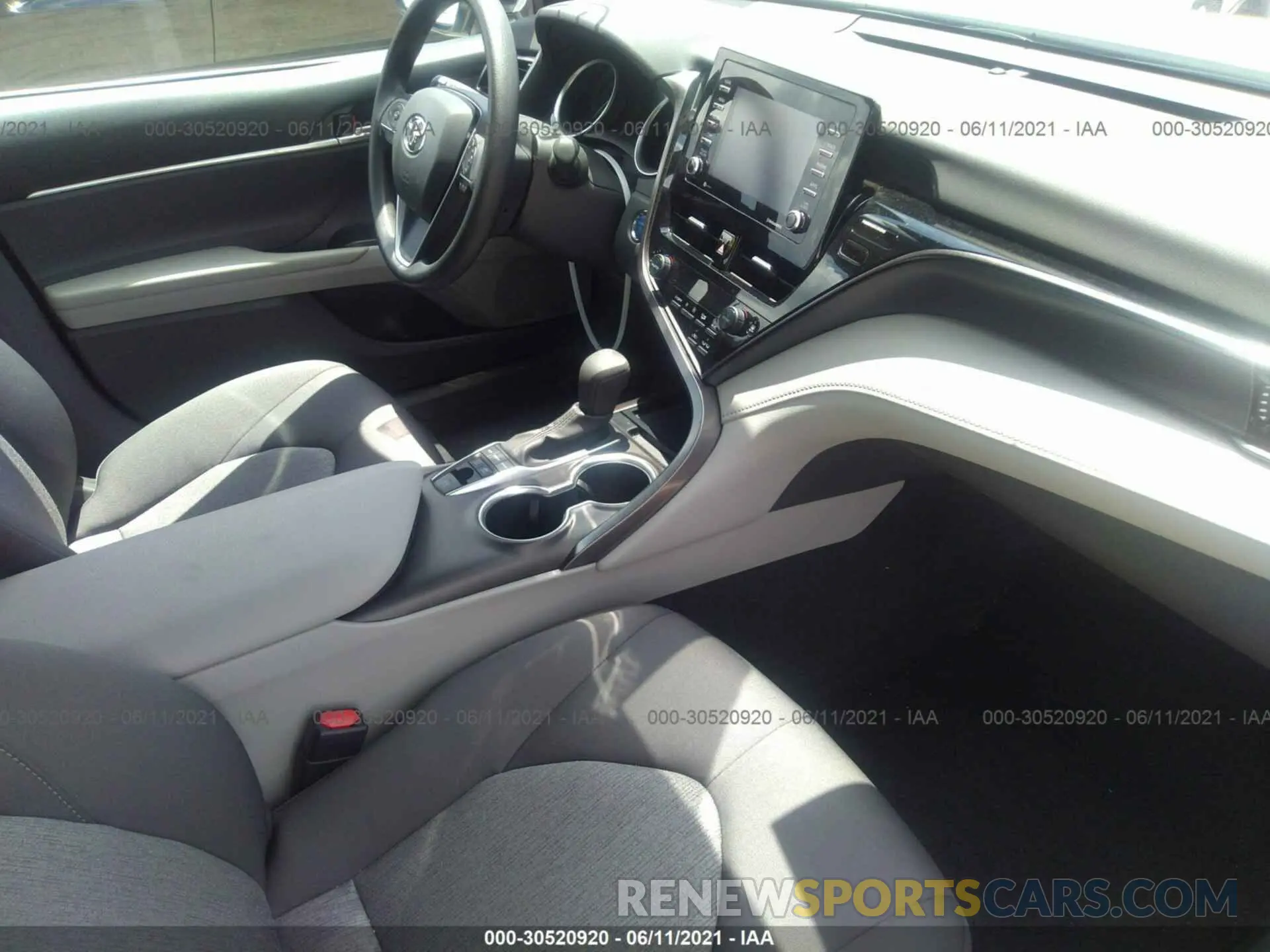 5 fotografías del automóvil dañado 4T1C31AK7MU555595 TOYOTA CAMRY 2021