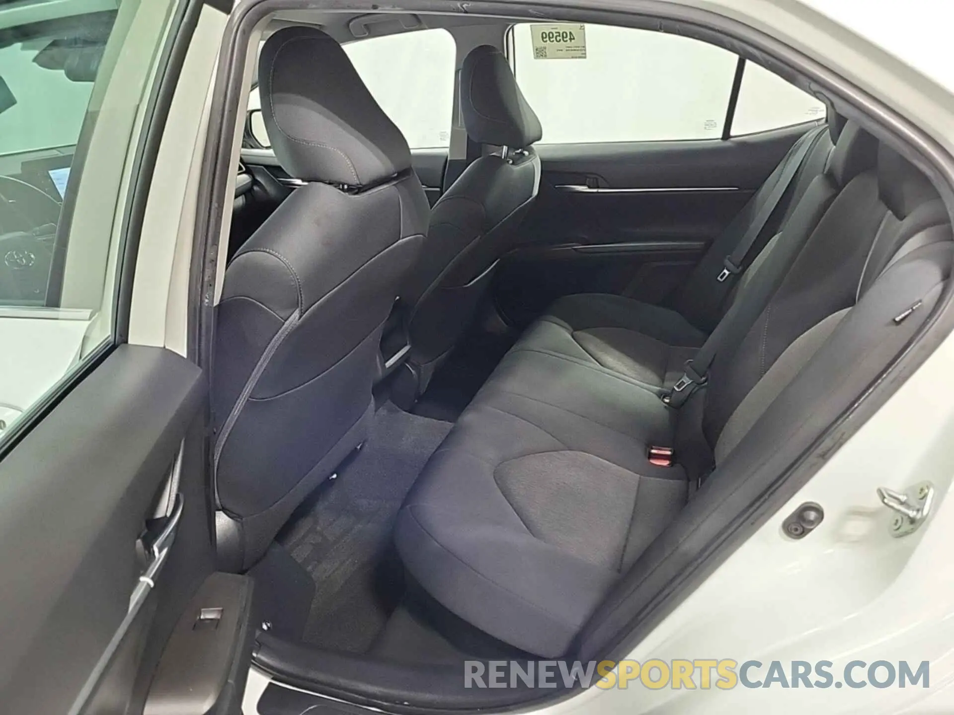 2 fotografías del automóvil dañado 4T1C31AK8MU021036 TOYOTA CAMRY 2021