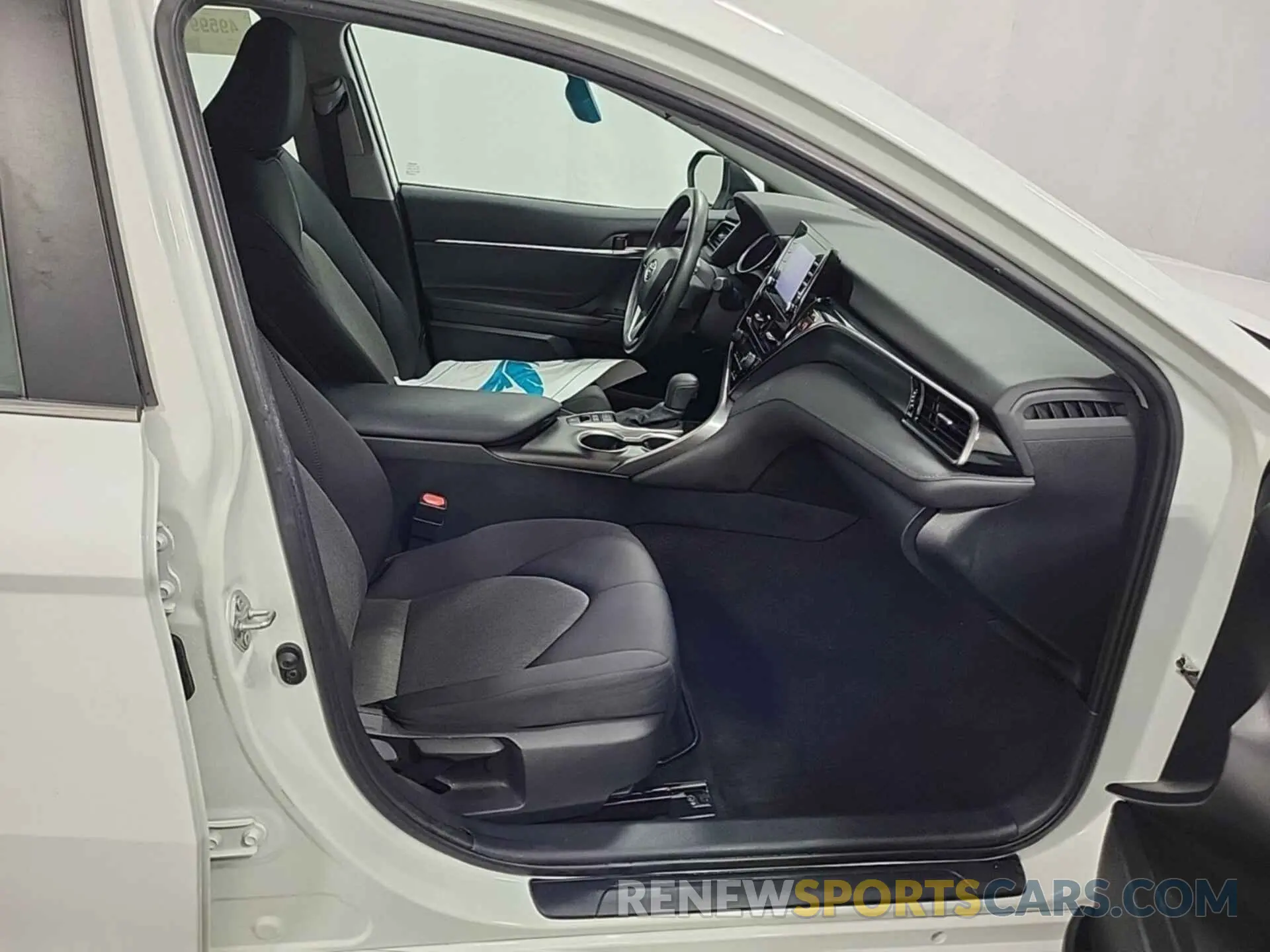22 fotografías del automóvil dañado 4T1C31AK8MU021036 TOYOTA CAMRY 2021