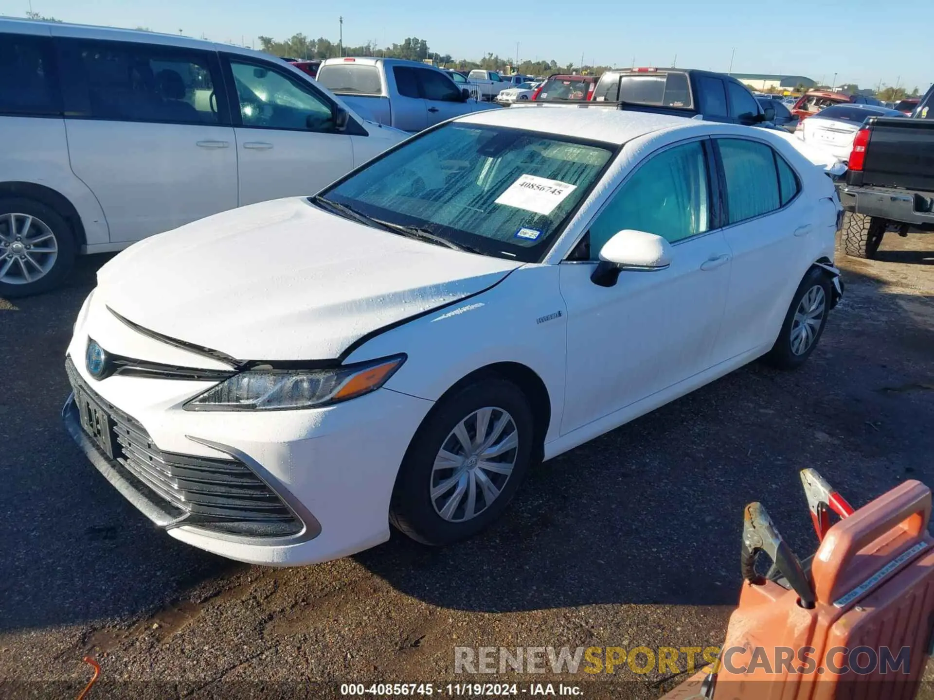 2 fotografías del automóvil dañado 4T1C31AKXMU562069 TOYOTA CAMRY 2021