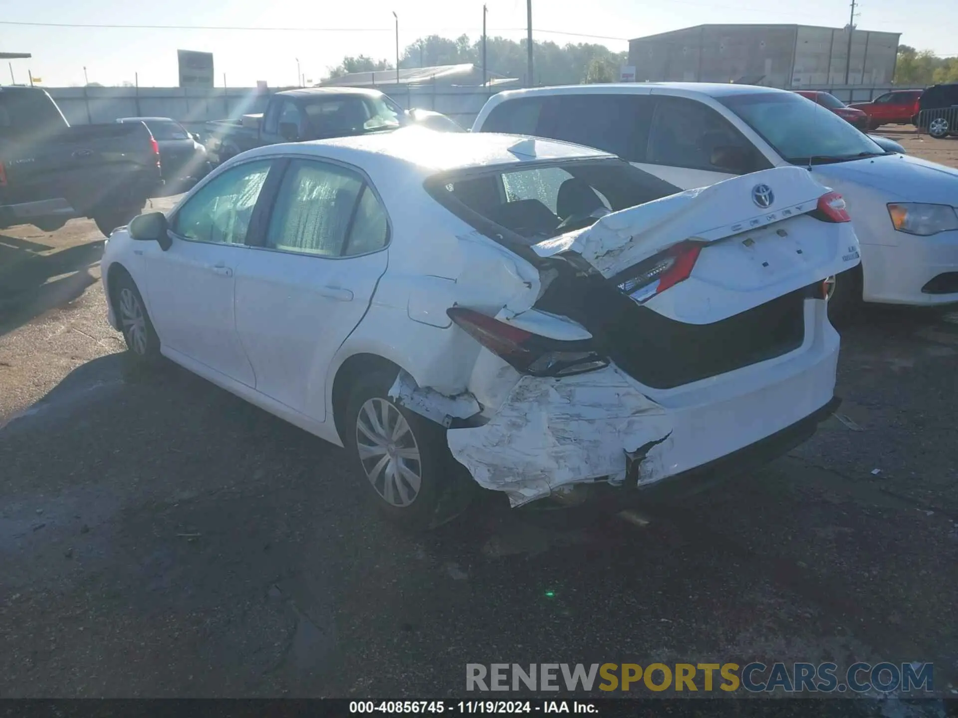 3 fotografías del automóvil dañado 4T1C31AKXMU562069 TOYOTA CAMRY 2021