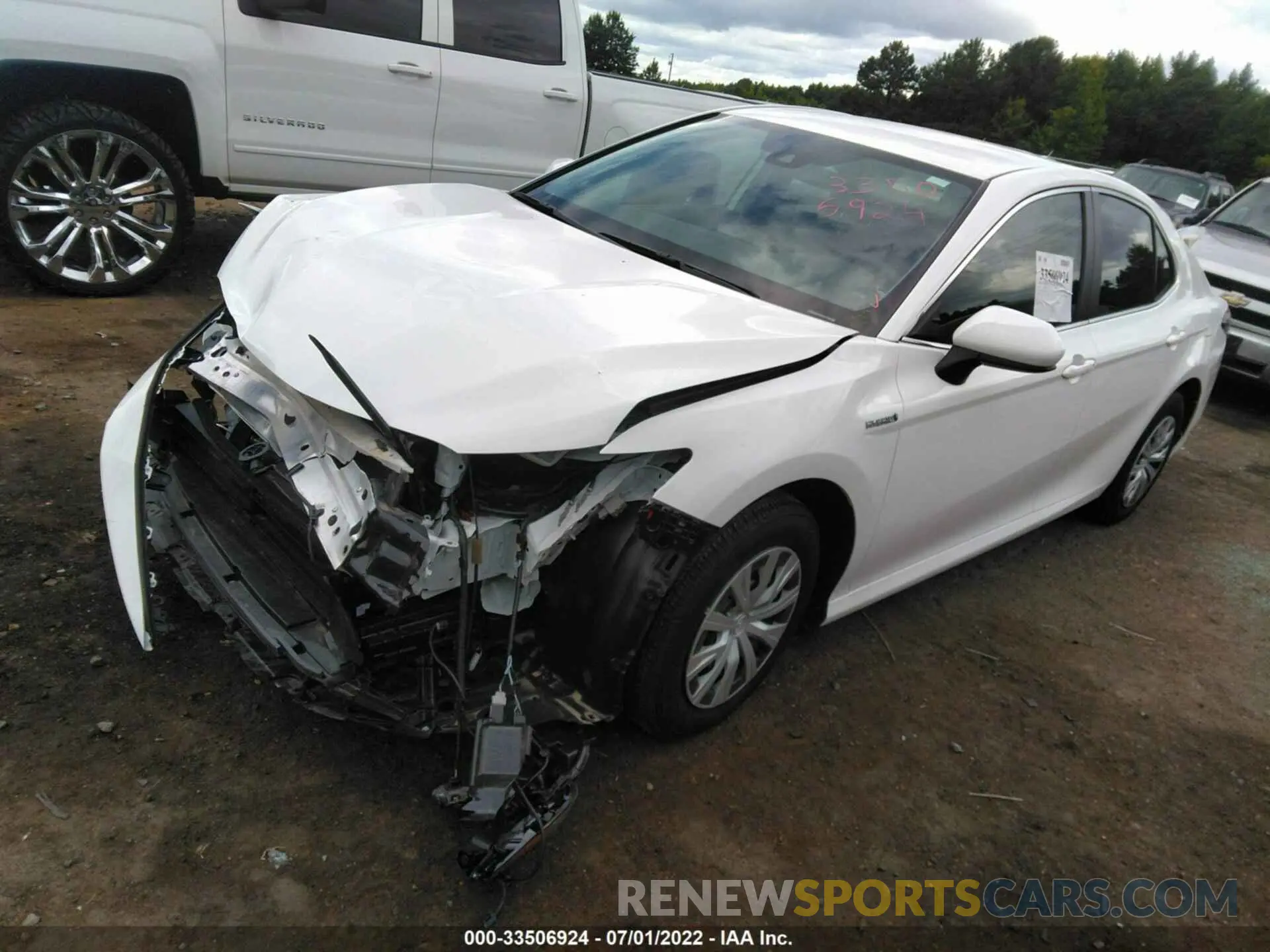 2 fotografías del automóvil dañado 4T1C31AKXMU570012 TOYOTA CAMRY 2021