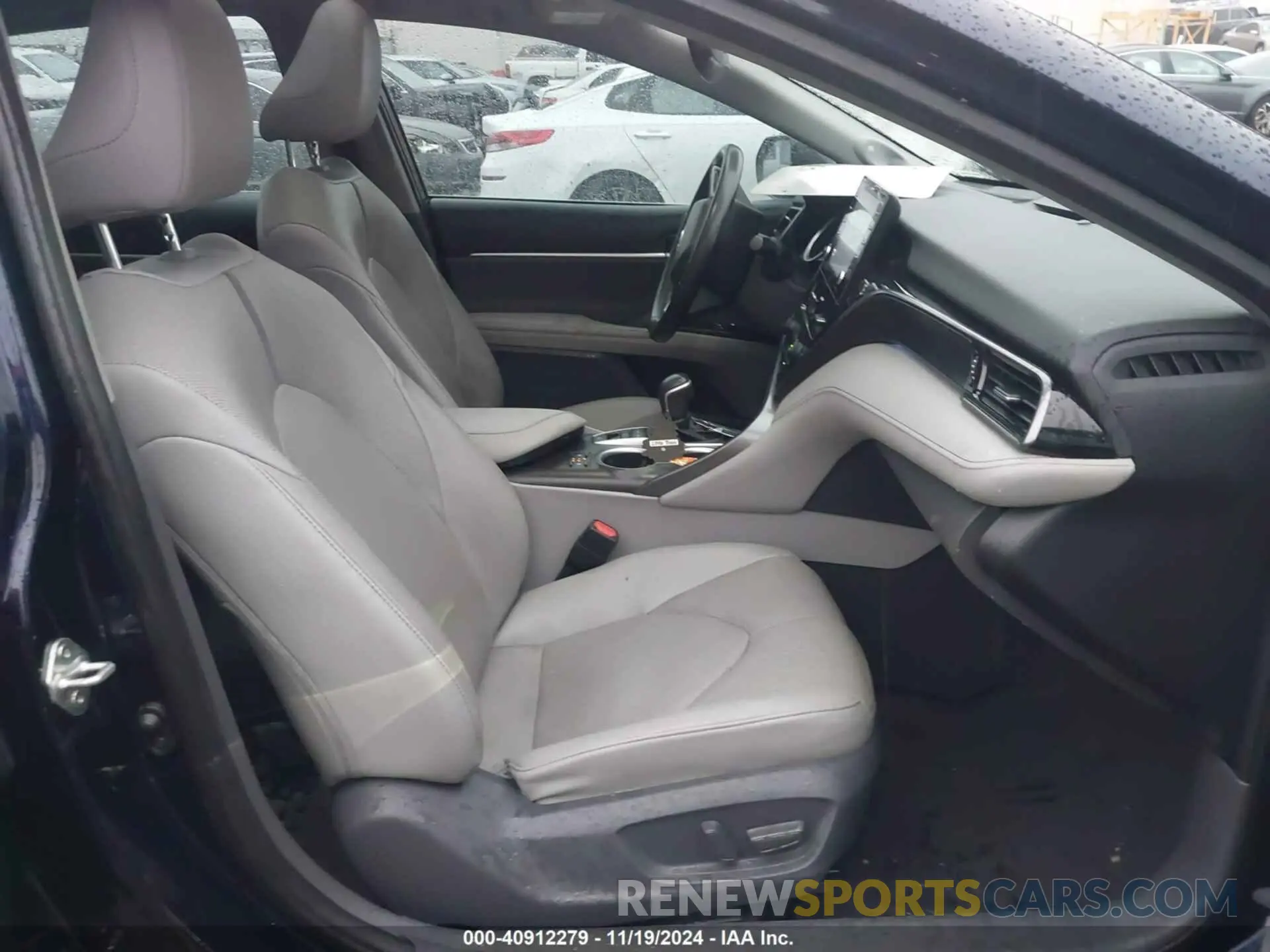 5 fotografías del automóvil dañado 4T1F11AK0MU599621 TOYOTA CAMRY 2021