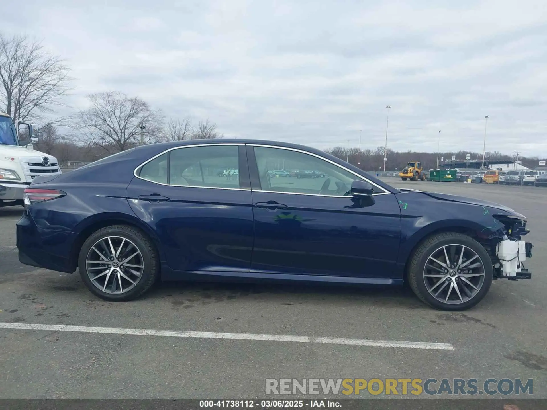 13 fotografías del automóvil dañado 4T1F11AK1MU610318 TOYOTA CAMRY 2021