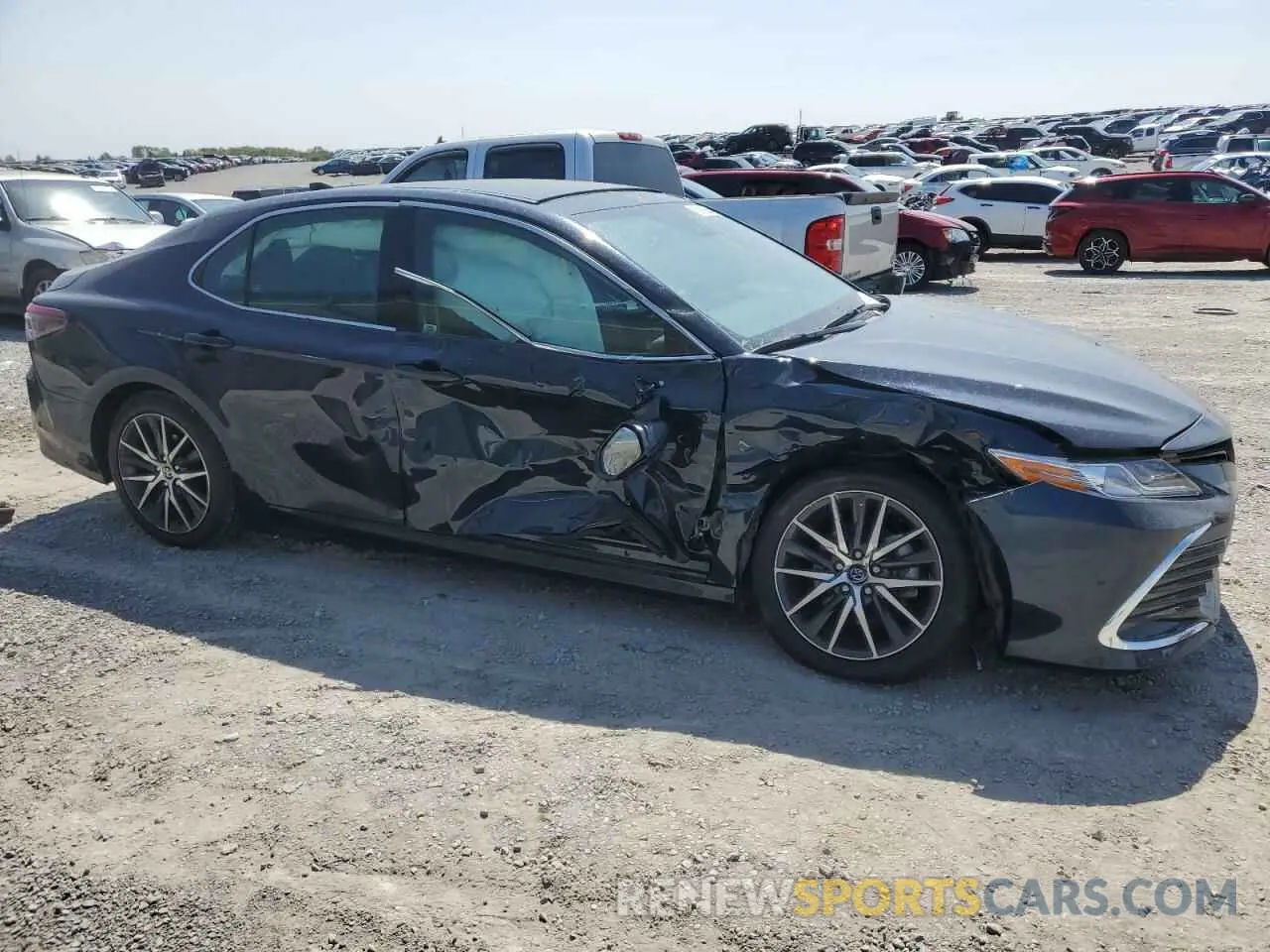 4 fotografías del automóvil dañado 4T1F11AK4MU613536 TOYOTA CAMRY 2021