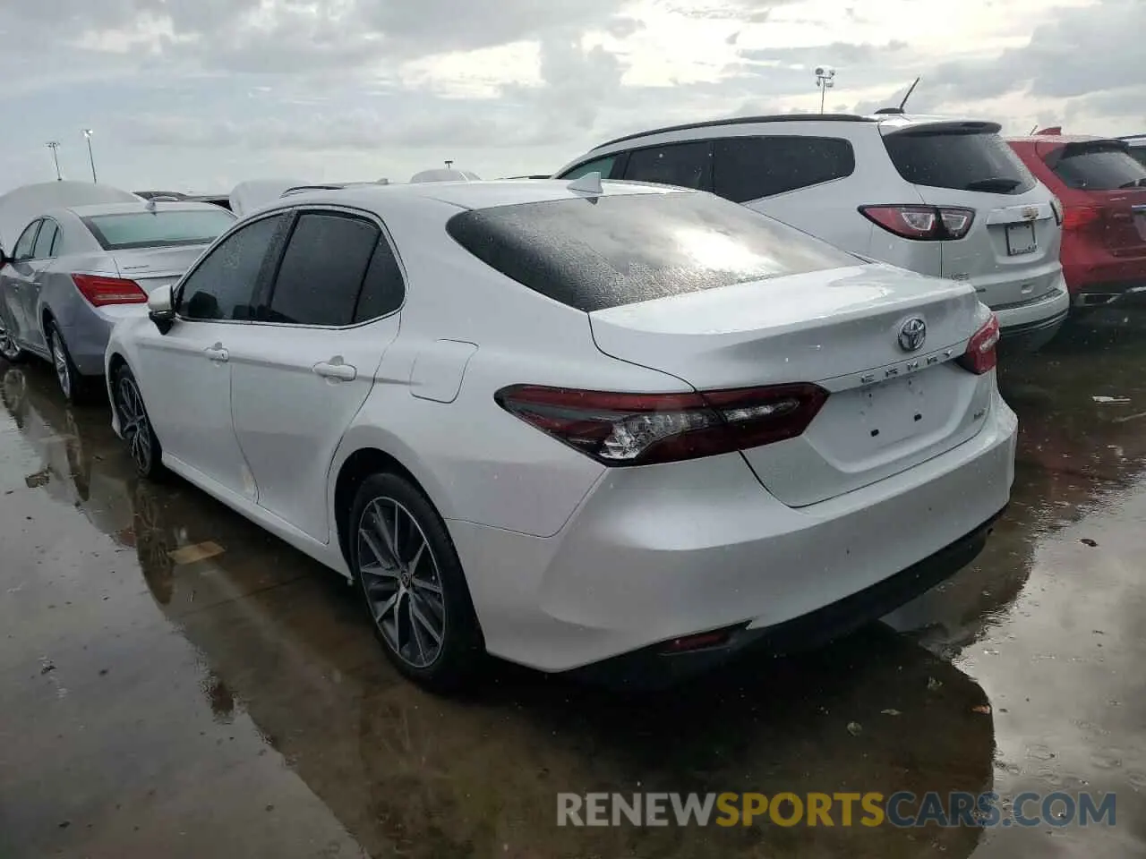 3 fotografías del automóvil dañado 4T1F11AK5MU579638 TOYOTA CAMRY 2021