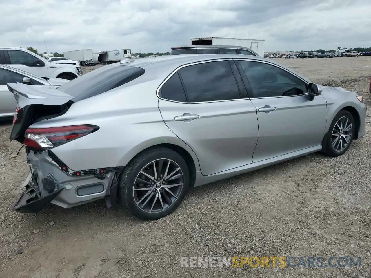 3 fotografías del automóvil dañado 4T1F11AK7MU559858 TOYOTA CAMRY 2021