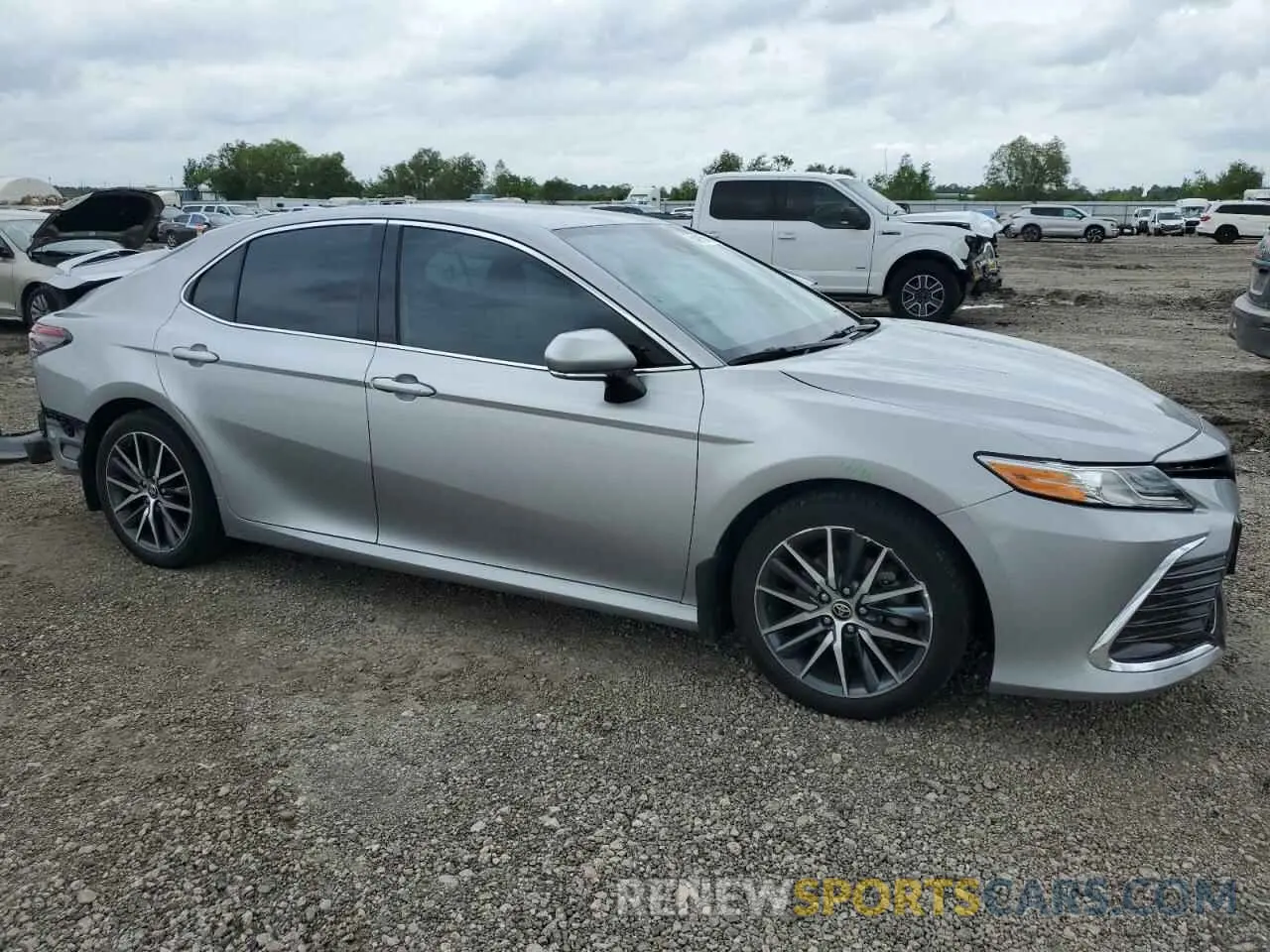 4 fotografías del automóvil dañado 4T1F11AK7MU559858 TOYOTA CAMRY 2021