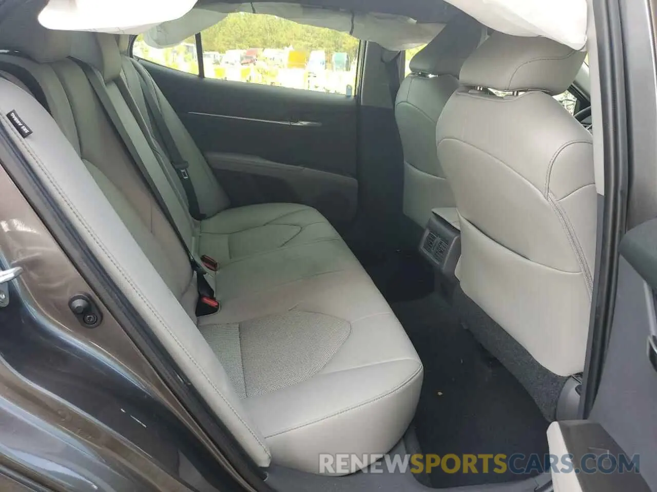 10 fotografías del automóvil dañado 4T1F11AK9MU562986 TOYOTA CAMRY 2021