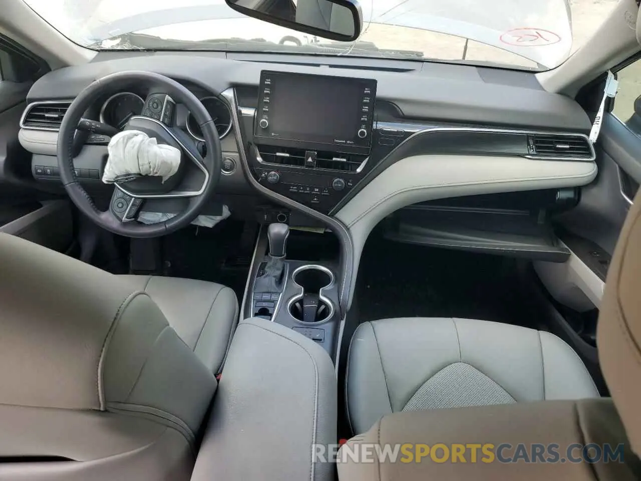 8 fotografías del automóvil dañado 4T1F11AK9MU562986 TOYOTA CAMRY 2021
