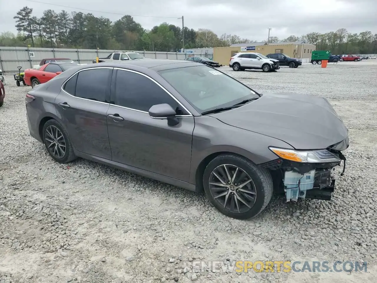 4 fotografías del automóvil dañado 4T1F11AK9MU605688 TOYOTA CAMRY 2021