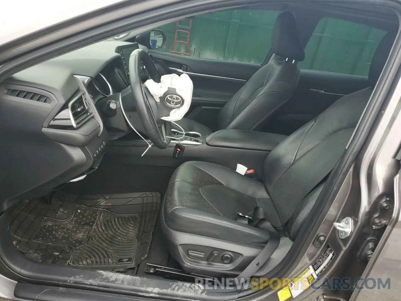 7 fotografías del automóvil dañado 4T1F11AK9MU605688 TOYOTA CAMRY 2021