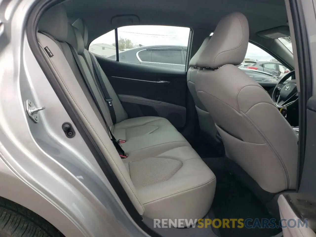 10 fotografías del automóvil dañado 4T1F11BK2MU027738 TOYOTA CAMRY 2021