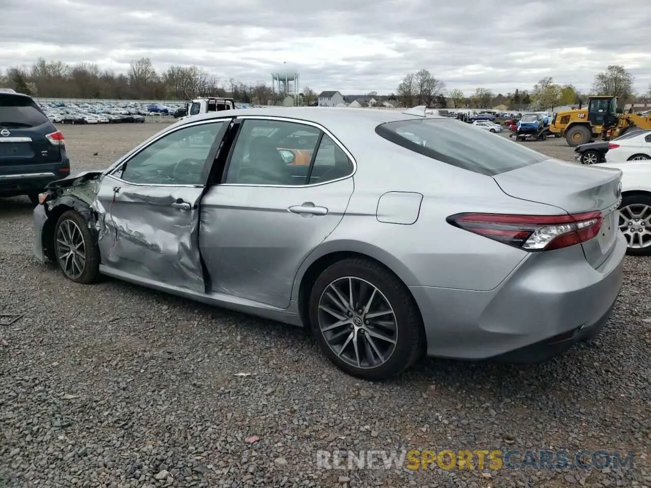 2 fotografías del automóvil dañado 4T1F11BK2MU027738 TOYOTA CAMRY 2021